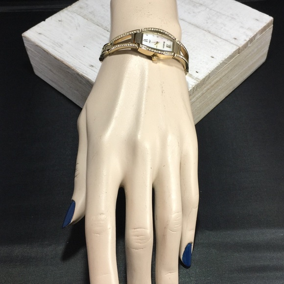 Armitron // Mother of Pearl Watch - Picture 7 of 7